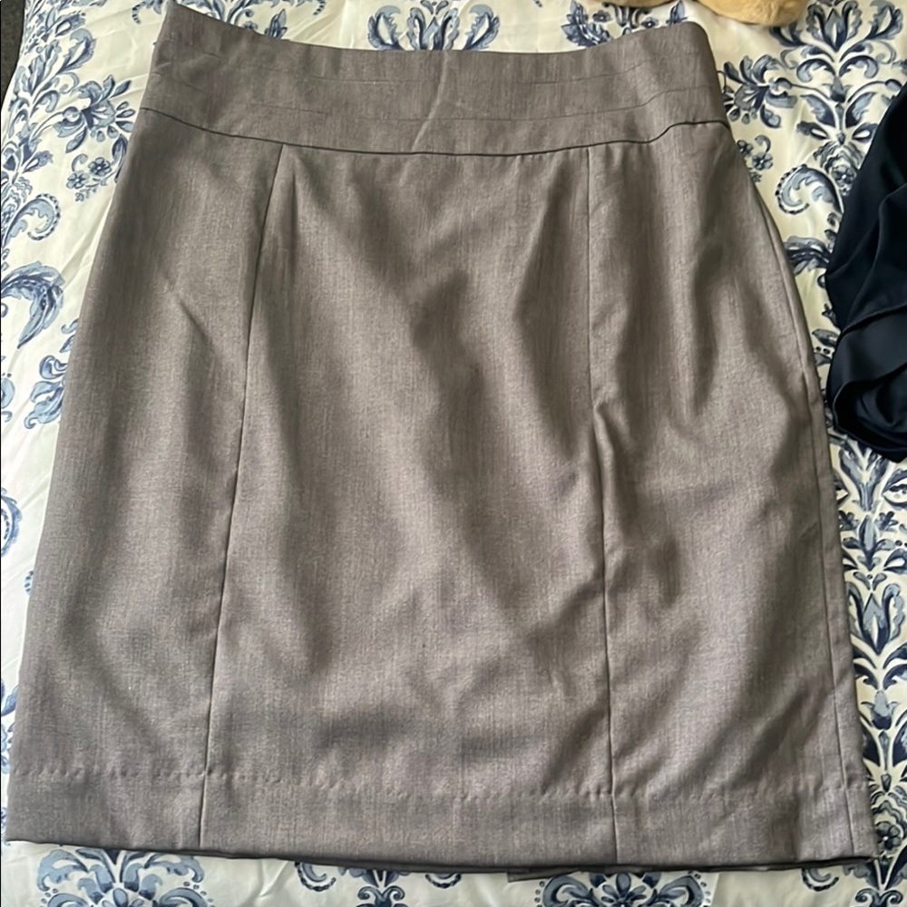 H&M Classic Gray Pencil Skirt